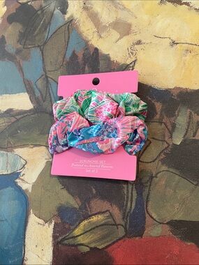 2 Satin Hair Scrunches